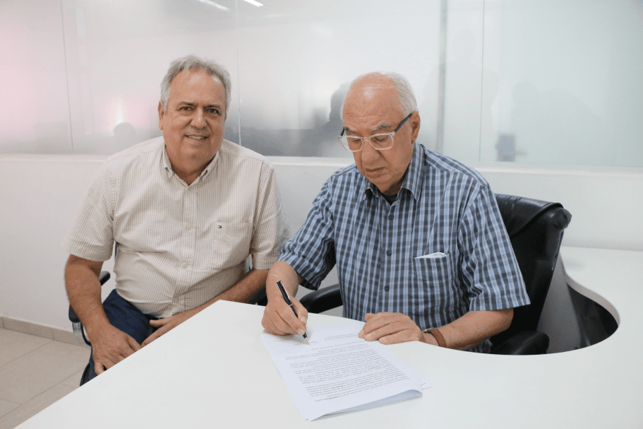 Castro e CimSaúde assinam novo convênio com valor recorde para especialidades; número de atendimentos triplicou em 2025